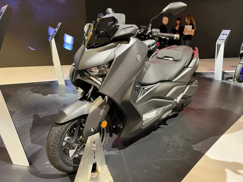 Yamaha XMAX 2023: la gamma 125 e 300 ad EICMA 2022 — WeDrive
